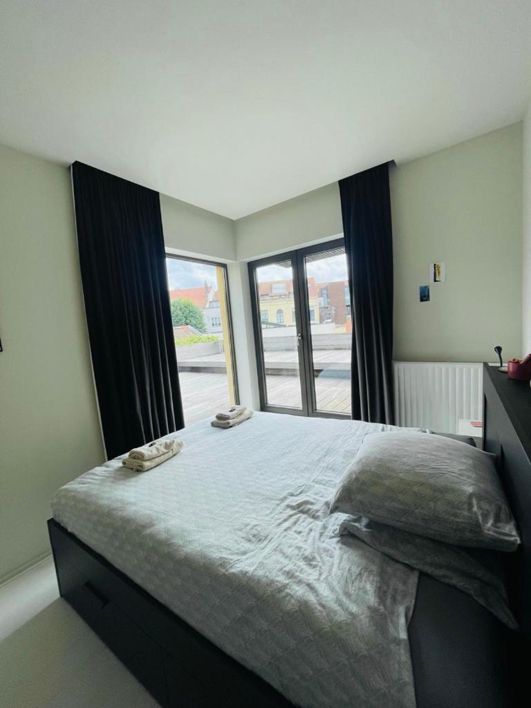 Down Town Penthouse With Private Parking Appartement Brussel Buitenkant foto